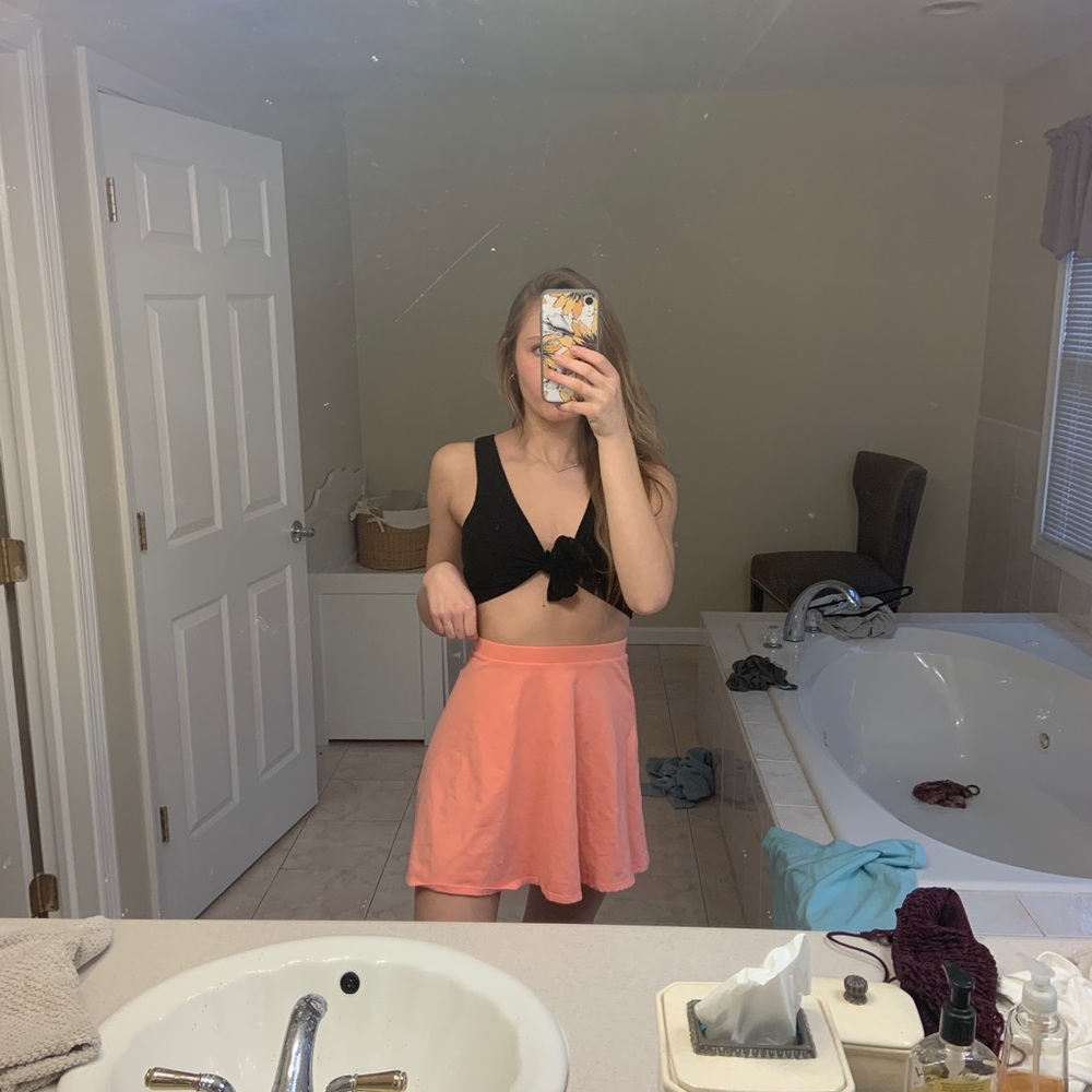 pink skirt